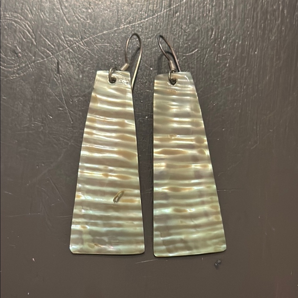 Elegant Shell Dangle Earrings
